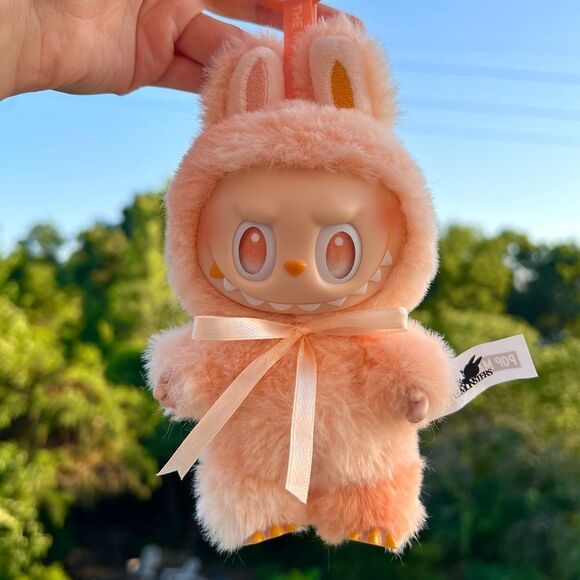 AUTHENTIC LABUBU HAPPINESS Big into Energy Series Plush Pendant Blind Box NWT - Picture 1 of 13